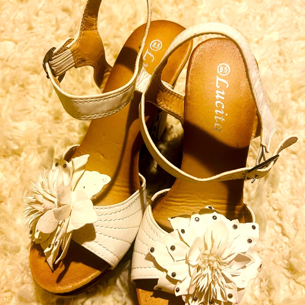 Womens White Sandles With Platform